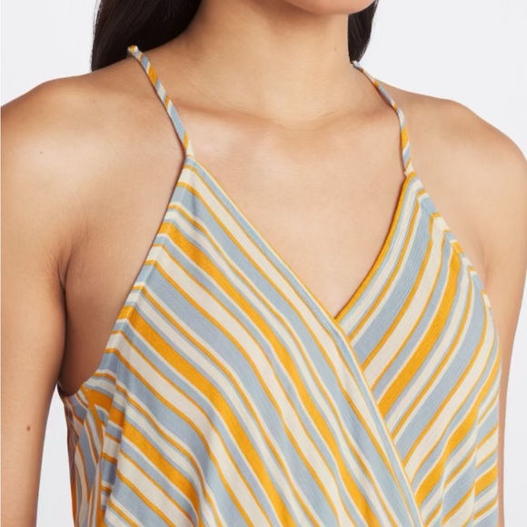 MIX BY 41 HAWTHORN MAC Surplice Top - Picture 6 of 7